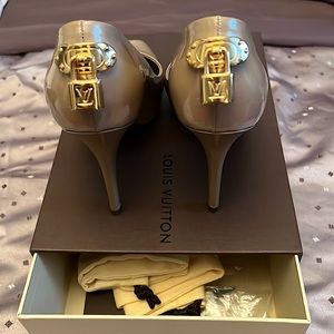 Louis Vuitton Oh Really Peep Toe Pump